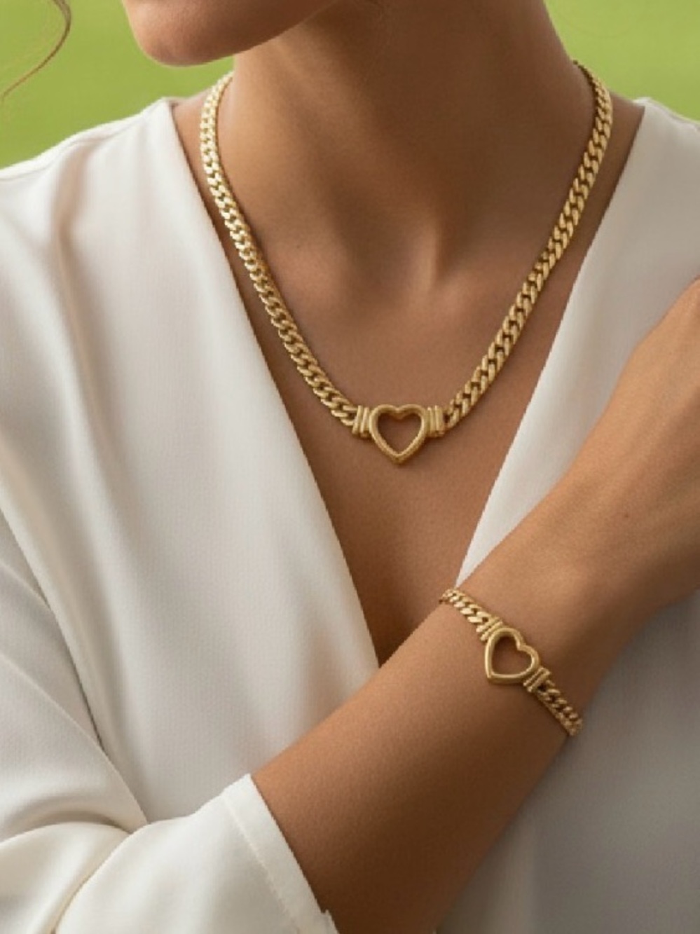 Gold Heart Link Necklace - Women's Statement Necklace